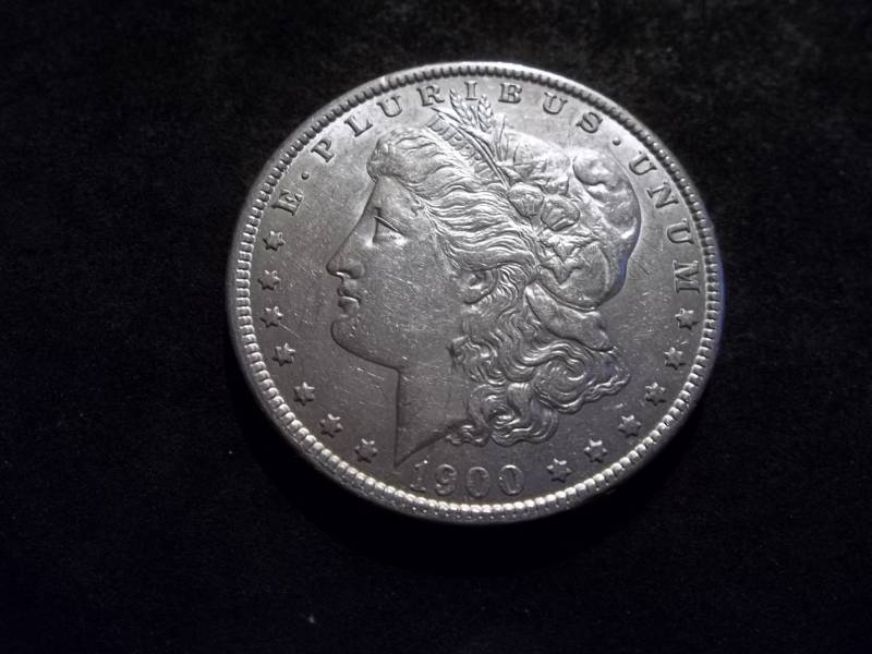 lot 26 image: 1900  Morgan Silver Dollar
