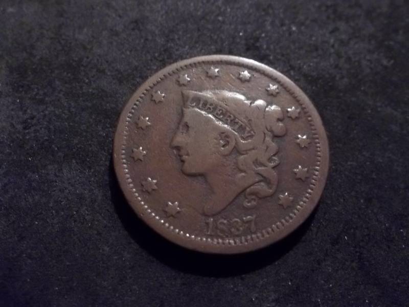 lot 123 image: 1837 Large Cent