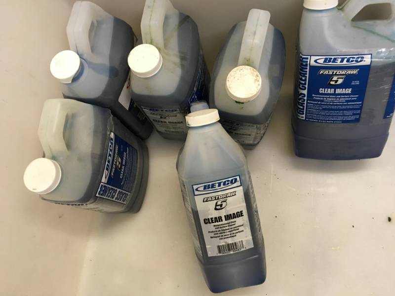 lot 26 image: BETCO CLEAR IMAGE CONCENTRATE 2-LITER FASTDRAW GLASS AND SURFACE CLEANER Lot of 15 2 Liter Retail Value $300.