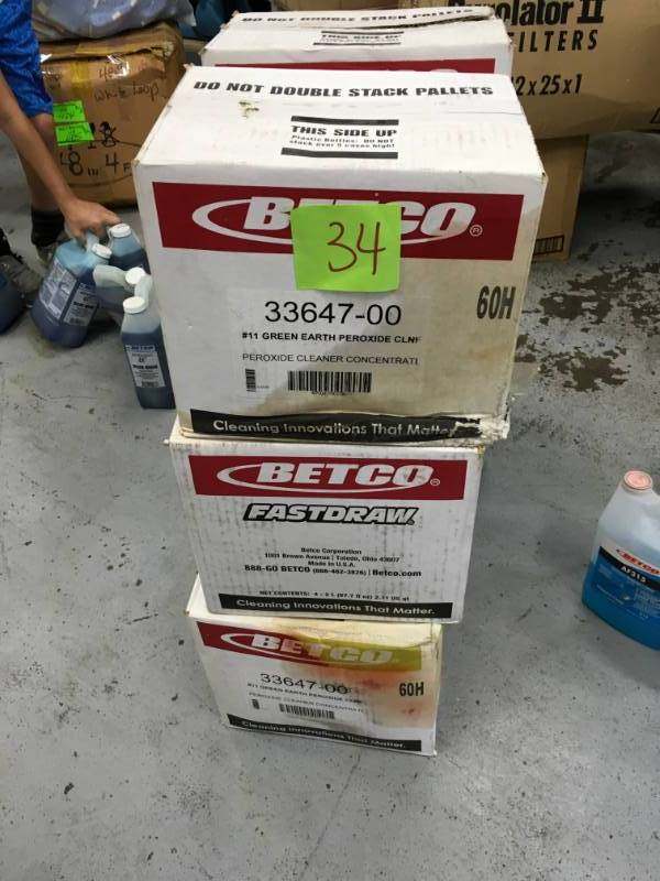 lot 34 image: Betco Green Earth Peroxide Cleaner, Mint Scent, 2-Liter, lot of 3 cases Retail Value $1900.