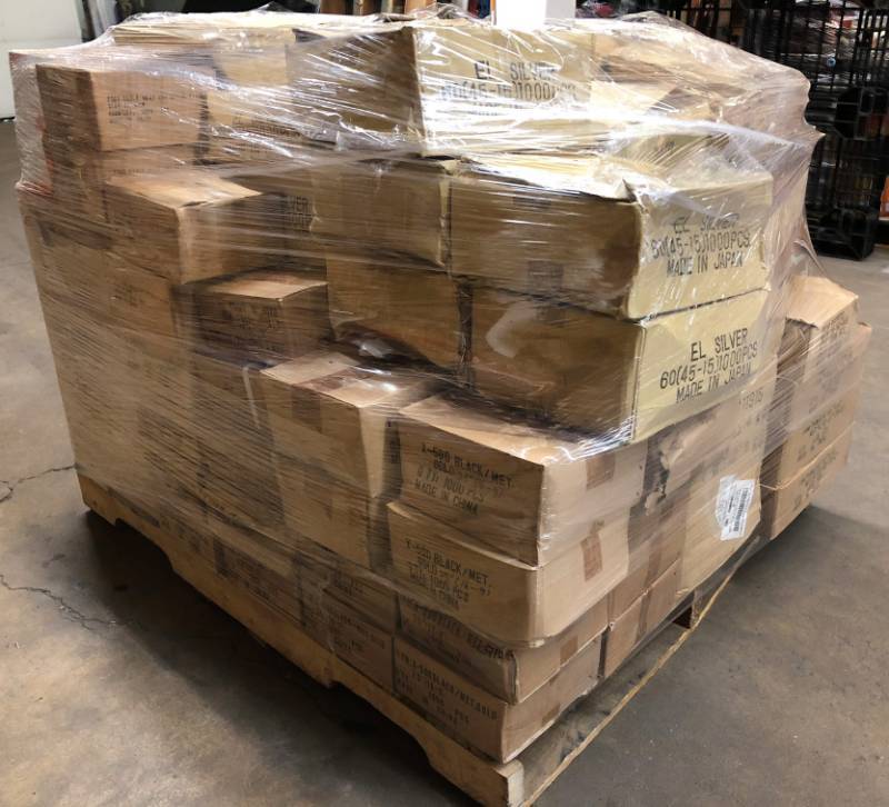 lot 11 image: Pallet of Gift Stretch Loops with Pre-Tied Bows