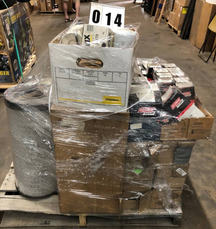 lot 14 image: Pallet of Filters - Baldwin & More