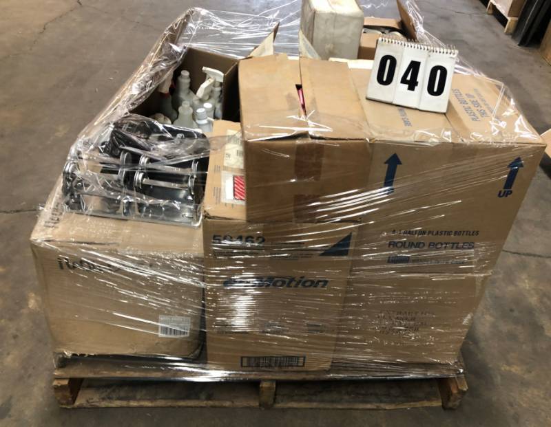 lot 40 image: Janitorial Supply Pallet