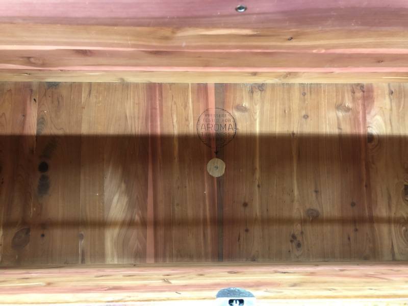 lot 3 image: Beautiful LANE Vintage Cedar Chest