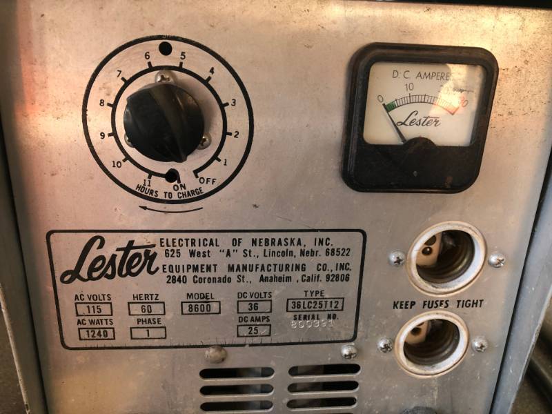 lot 30 image: Lester-MATIC 36V Battery Charger