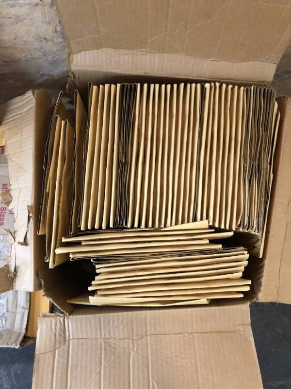 lot 45 image: Lot of Padded Mailers