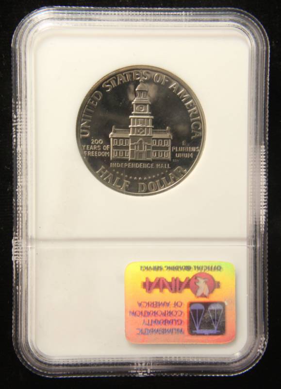 lot 68 image: 1976-S PROOF BI-CENTENNIAL KENNEDY HALF DOLLAR PF69 ULTRA CAMEO NGC