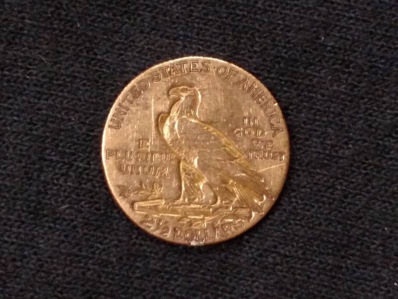 lot 4 image: 1914 Two and One Half Dollars India...