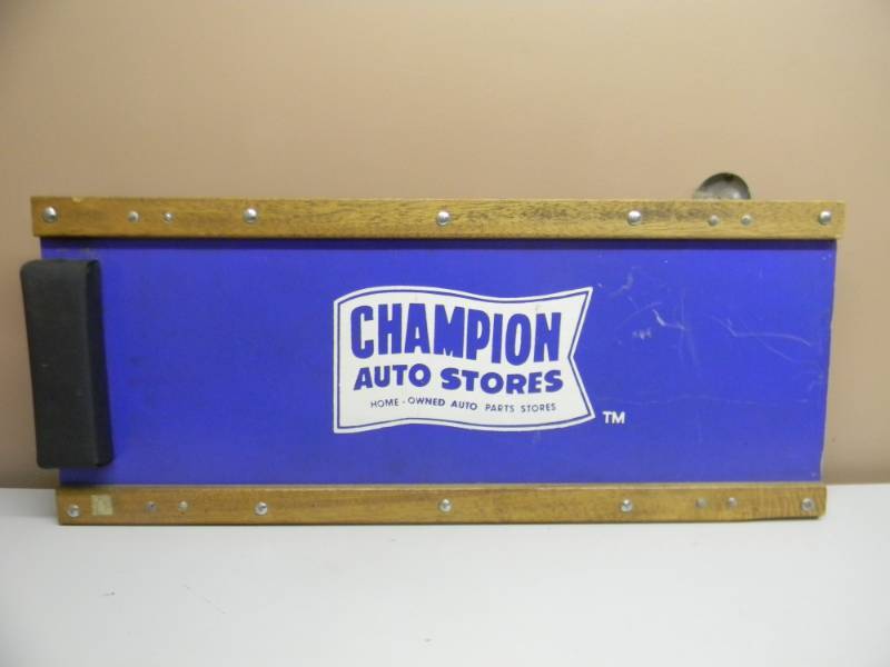 lot 4 image: VINTAGE CHAMPION AUTO STORES CREEPER - NICE CONDITION FOR ITS AGE - SEE PICTURES