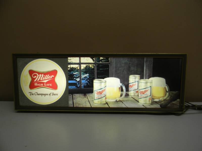 lot 11 image: VINTAGE MILLER HIGH LIFE BEER LIGHTED SIGN - WORKS - SEE PICTURES