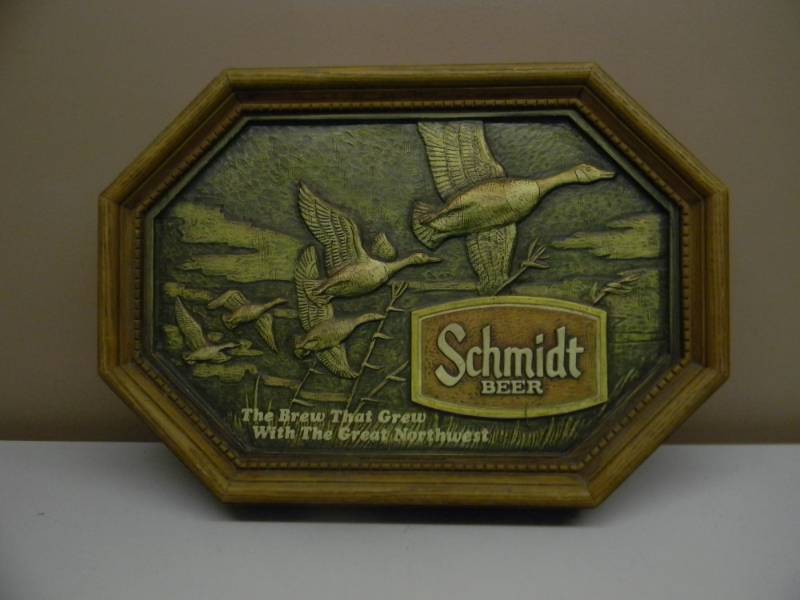 lot 13 image: VINTAGE SCHMIDT BEER SIGN WITH GEESE - SEE PICTURES