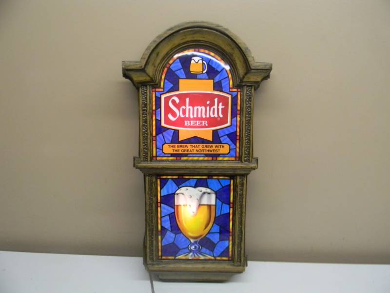 lot 15 image: VINTAGE SCHMIDT BEER BAR LIGHT - WORKS NICE CONDITION - SEE PICTURES