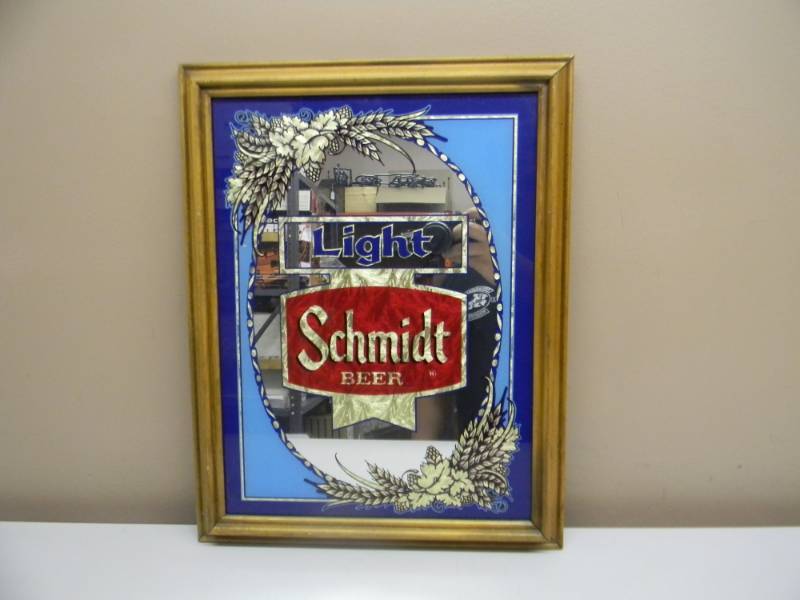lot 16 image: VINTAGE SCHMIDT BEER LIGHT MIRROR - NICE PIECE, GOOD COLORS - APPROX 15 BY 18 - SEE PICTURES