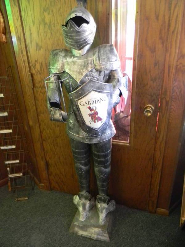 lot 18 image: VINTAGE 66 TALL SUIT OF ARMOR MEDIEVAL KNIGHT WITH SHIELD &  WINE BOTTLE HOLDER - Gabbiano Wine Display, VERY COOL - SEE PICTURES