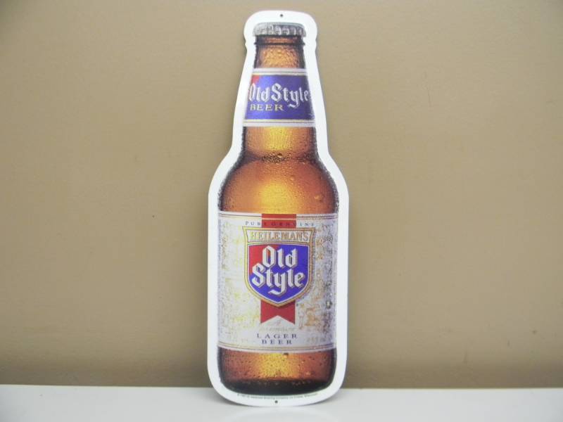 lot 30 image: VINTAGE OLD STYLE BEER TIN SIGN - SEE PICTURES