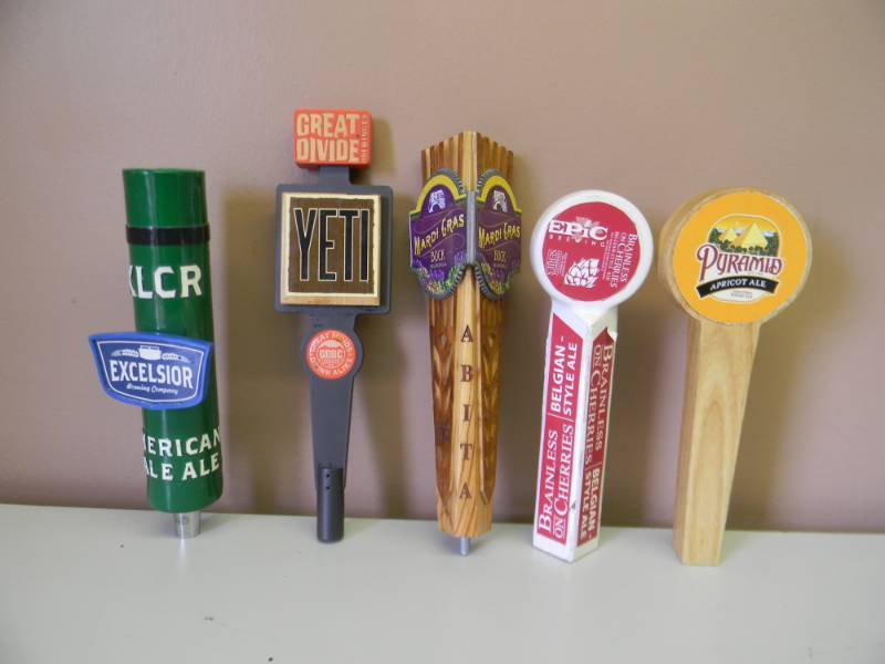 lot 40 image: COLLECTION OF 5 BEER TAP HANDLES - SEE PICTURES