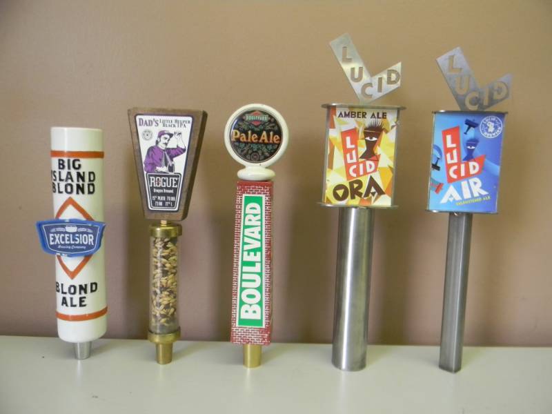 lot 41 image: COLLECTION OF 5 BEER TAP HANDLES - SEE PICTURES