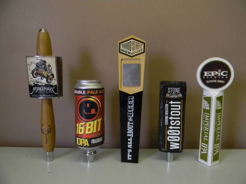 lot 45 image: COLLECTION OF 5 BEER TAP HANDLES - SEE PICTURES