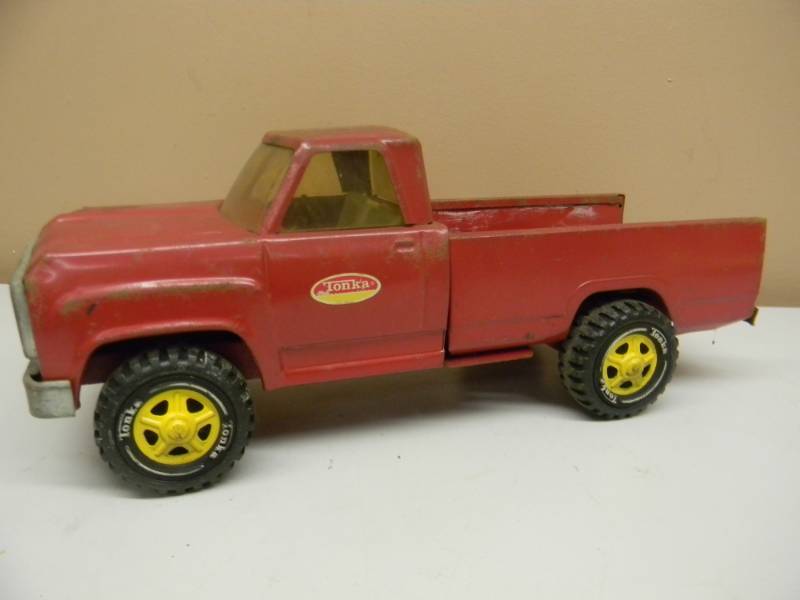 vintage red tonka truck