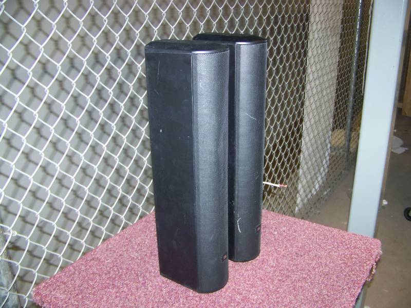 lot 6 image: (2) JBL, CBT Series, Column Speakers  Loudspeakers