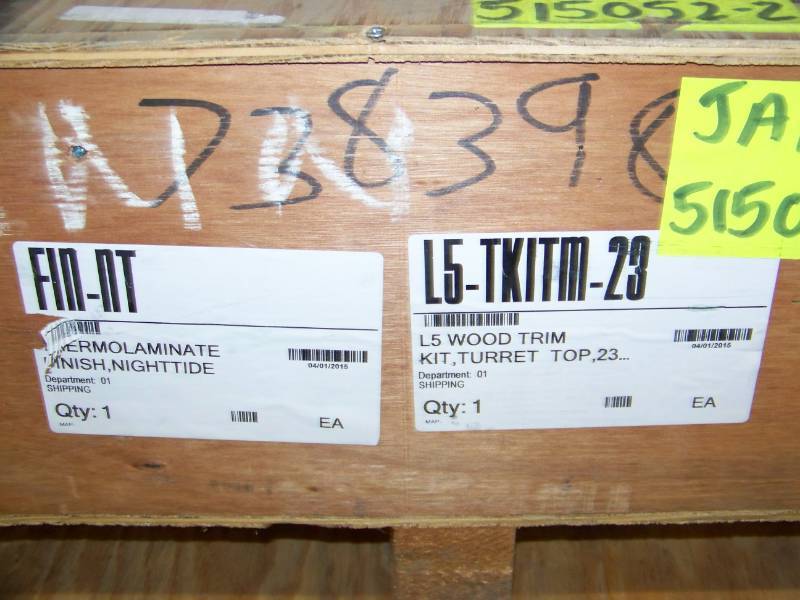 lot 26 image: (4) Miscellaneous Cases with Parts for Display Cabinets