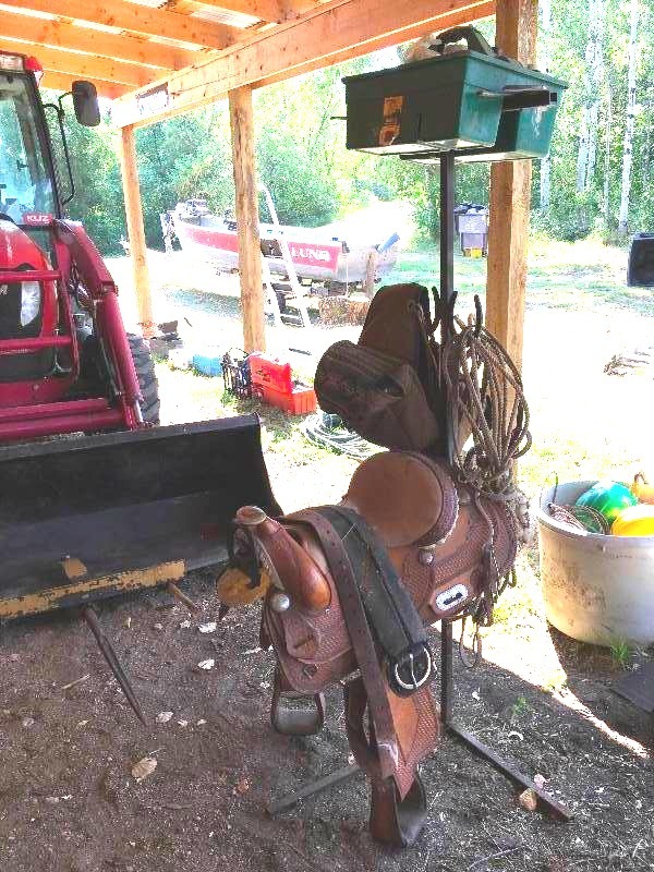 lot 416 image: Saddle W Saddle Stand & Accessories
