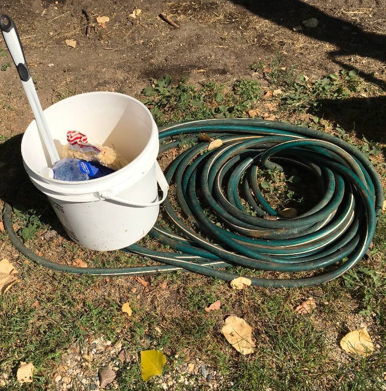 lot 437 image: Wash Kit & Hose