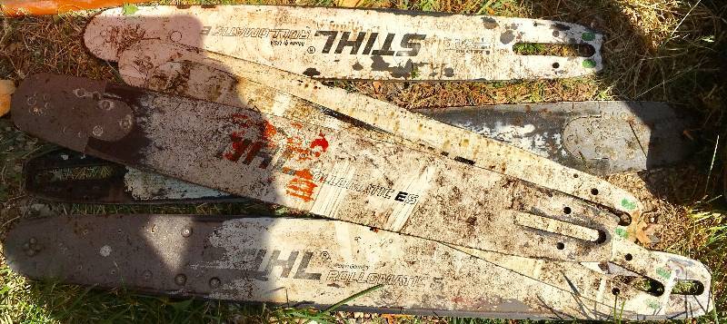 lot 439 image: Assorted Chain Saw Bars