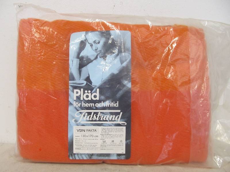 lot 32 image: NOS Vintage Swedish Wool Blanket
