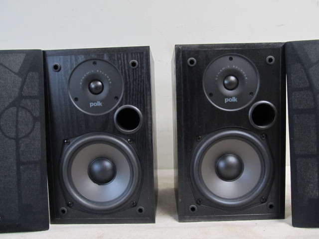 lot 58 image: Pair of Working POLK AUDIO R15 Bookshelf Speakers