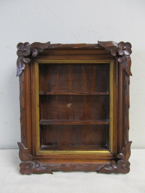 lot 61 image: Antique Shadow Box Display Shelf