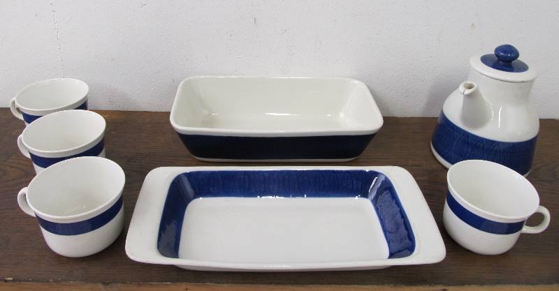 lot 34 image: Vintage Mid Century RORSTRAND Koka Swedish Pottery
