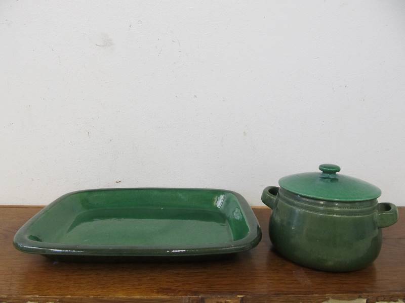 lot 46 image: Vintage Swedish HOGANAS Keramik Hand Made Serving Tray & Pot