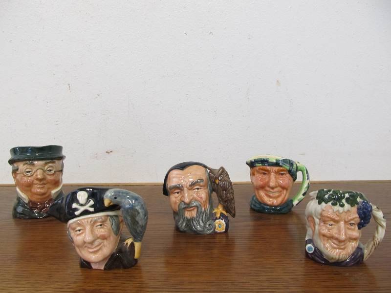 lot 51 image: Original Vintage Royal Doulton etc Character Toby Mugs