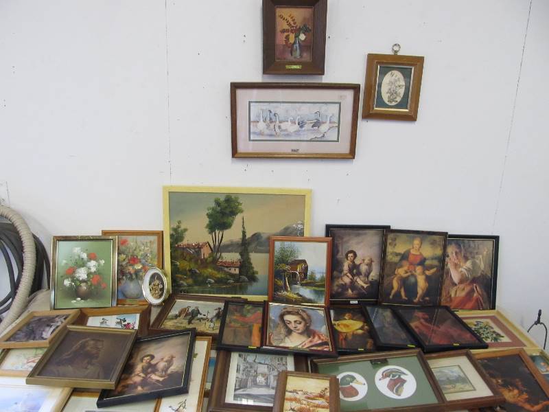 lot 54 image: HUGE Lot of Smaller Sized Framed Paintings & Prints