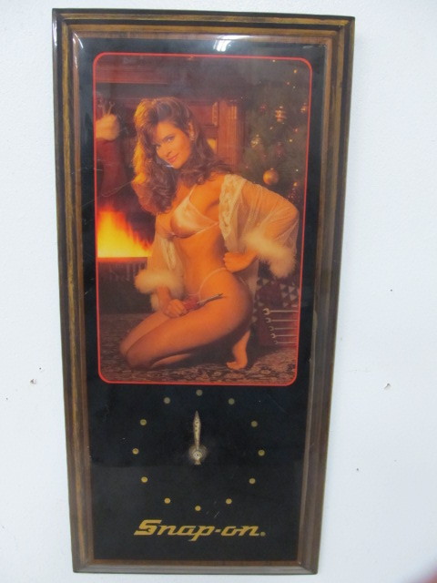 lot 116 image: Vintage SNAP ON Tools Advertising Clock