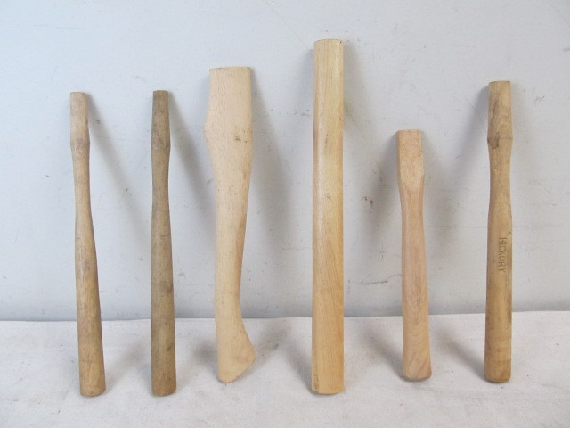 lot 130 image: Lot of NOS Vintage Wooden Hatchet & Hammer Handles