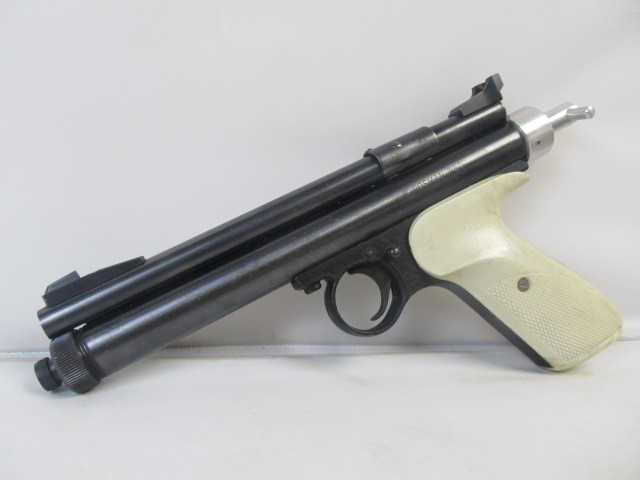 lot 137 image: Vintage CROSMAN 150 .22 Cal Air Pistol