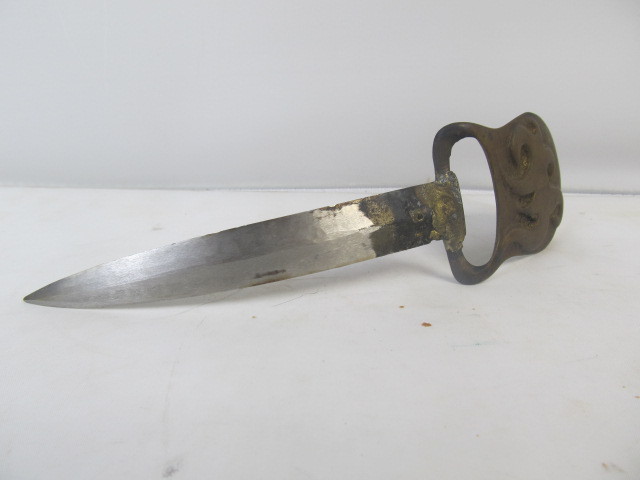 lot 142 image: Awesome Vintage Belt Buckle Knife