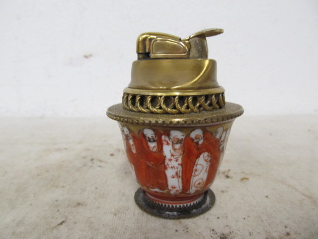 lot 164 image: Vintage Chinese Art Enamel on Brass Table Lighter