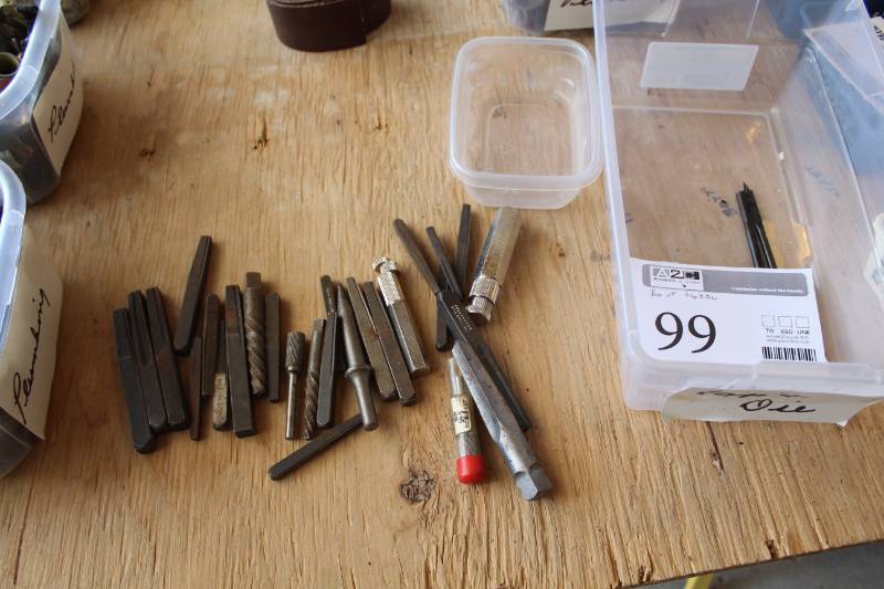 lot 99 image: Tap & Die Set