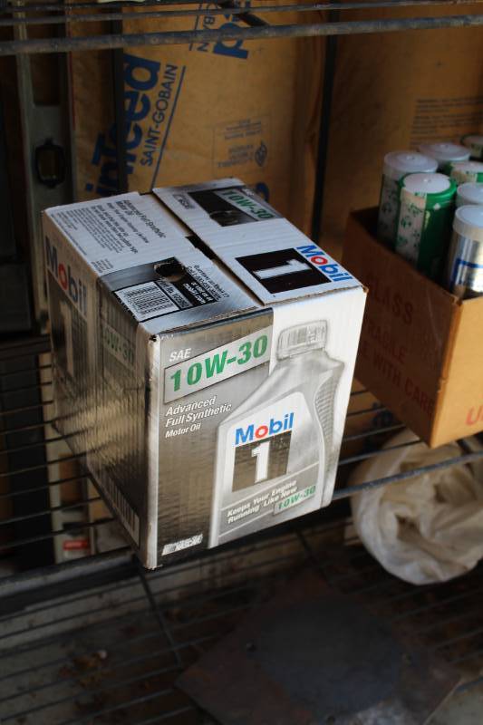 lot 29 image: Lot of (6) Mobil 1 Full Synthetic 10W-30 Motor Oil