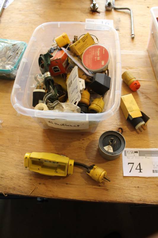 lot 74 image: Electrical Plugs