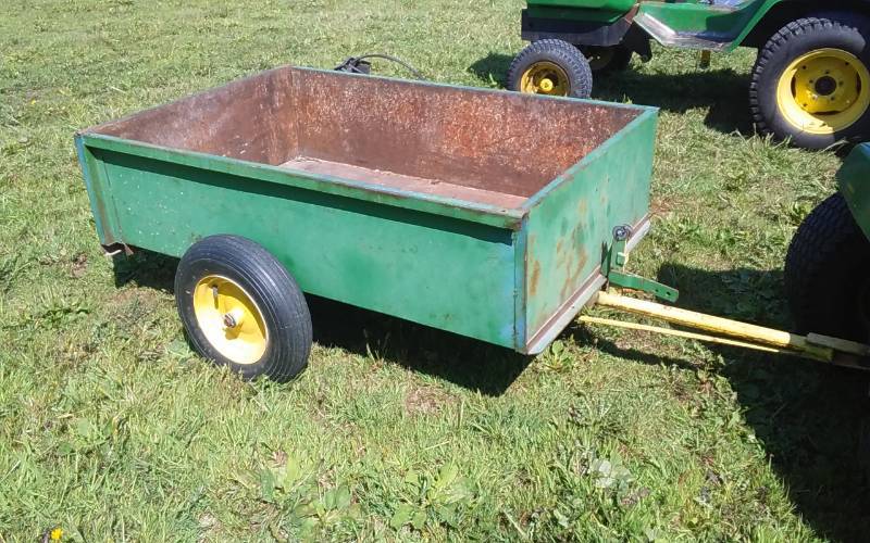 lot 4 image: Utility Yard Trailer With Tilting Bed