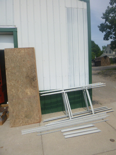 lot 6 image: Pallet Racking
