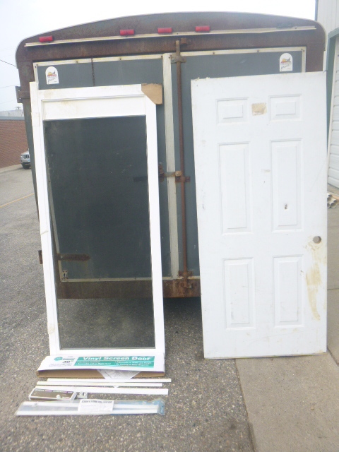 lot 14 image: 2 Doors
