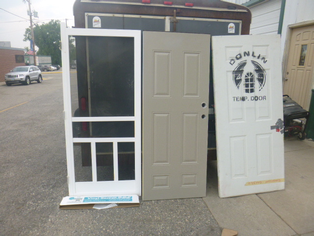 lot 15 image: 3 Doors