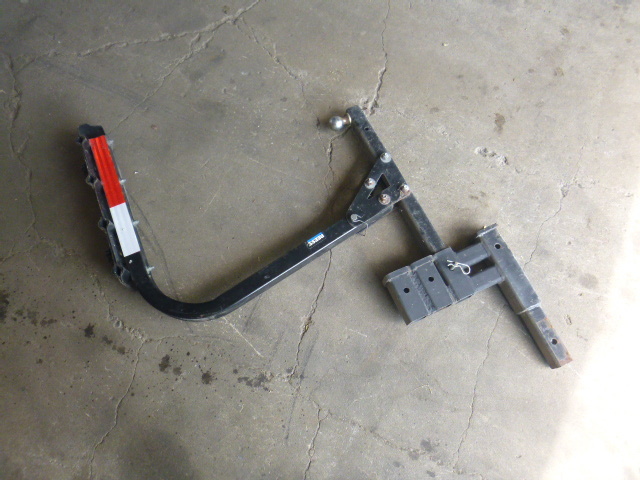 lot 42 image: Outfitter Adventure System Hitch