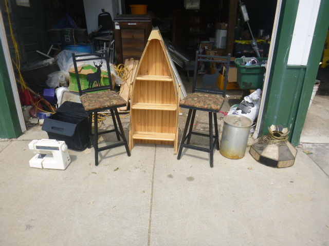 lot 40 image: Household Items