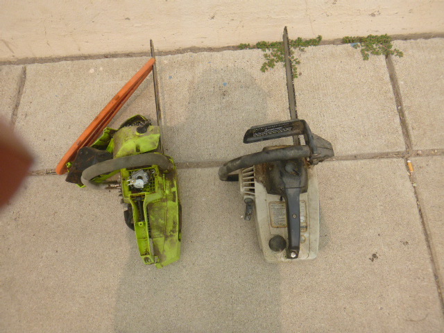 lot 62 image: Craftsman Chain Saw